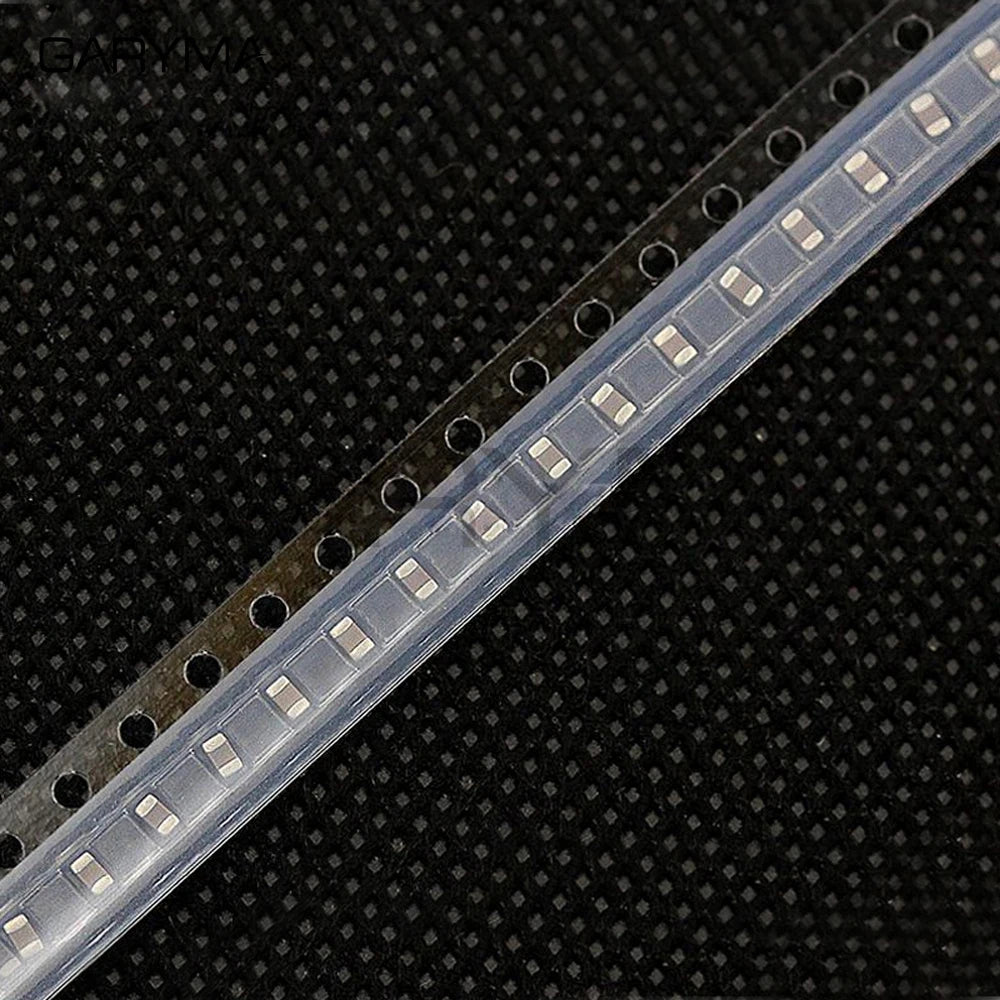 100pcs 0805 Ceramic Capacitors 50V 10% 1pF 2pF 2.5pF 3.6pF 5.6pF 6.8pF 8.2pF 82pF 120pF 270pF 430pF 560pF 1.2nF 2.2nF 5.6nF 12nF